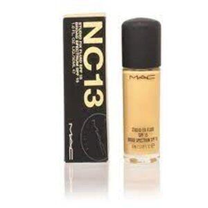 NEW MAC Studio Fix Fluid SPF 15 color NC13